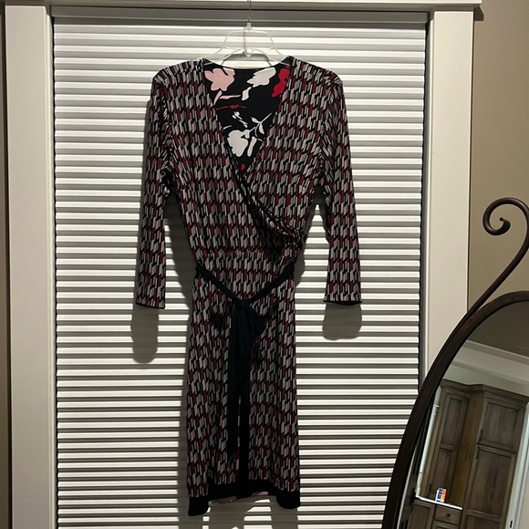 Reversible black and red dress - Picture 1 of 2